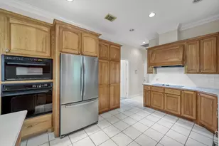 13777 Pkwy Manor Dr, Willis, TX 77318 - Photo 18
