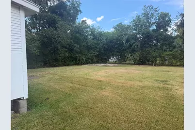 1510 W Talmage St Bypass, Alvin, TX 77511 - Photo 10