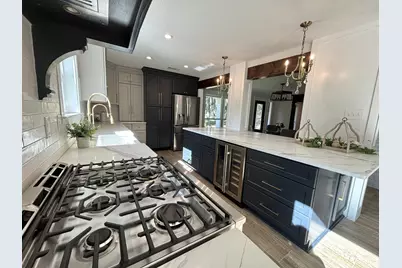 211 Garden West, Conroe, TX 77304 - Photo 16