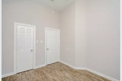 10347 Panther Point Drive, Houston, TX 77099 - Photo 14