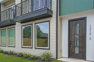 1313 Knight St, Houston, TX 77022 - Photo 2