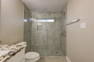 13547 Brook Hollow Dr, Sugar Land, TX 77498 - Photo 32