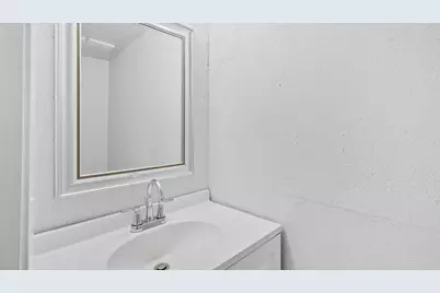 9706 Farragut Street, Houston, TX 77078 - Photo 6