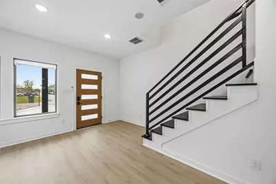 8205 Safebuy Street #A/B, Houston, TX 77028 - Photo 4