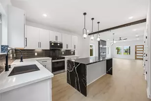 8205 Safebuy St, Houston, TX 77028 - Photo 14