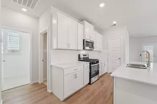 11424 Dark Amethyst Dr, Houston, TX 77048 - Photo 4