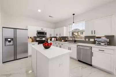 1730 Carriage Run Court, Fresno, TX 77545 - Photo 10
