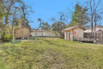 417 E Park Street, Alvin, TX 77511 - Photo 22