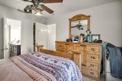 417 E Park Street, Alvin, TX 77511 - Photo 8