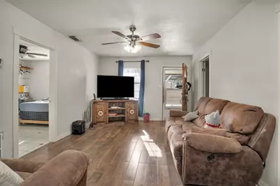 417 E Park Street, Alvin, TX 77511 - Photo 4