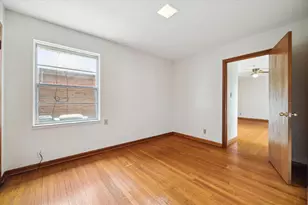 225 W Spreading Oak Dr, Houston, TX 77076 - Photo 8