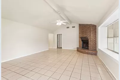 2602 Orion Drive, League City, TX 77573 - Photo 2
