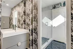 2703 Mid Ln, Houston, TX 77027 - Photo 16