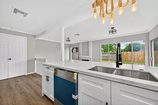 12623 S Dairy Ashford Rd, Houston, TX 77099 - Photo 20