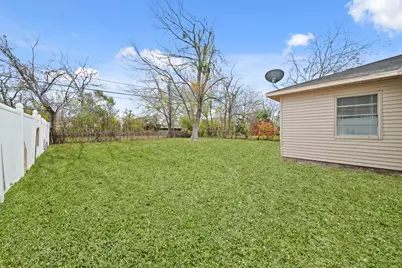 1417 Jennifer Lane, Jacinto City, TX 77029 - Photo 10