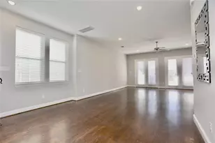 1227 W 19th St, Houston, TX 77008 - Photo 6