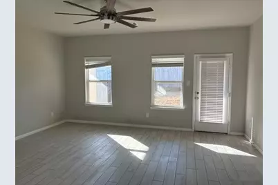 319 Harbor Forest Lane, Conroe, TX 77316 - Photo 4