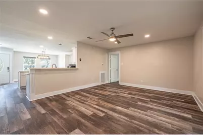 3426 E Meadow Lane, Dickinson, TX 77539 - Photo 14