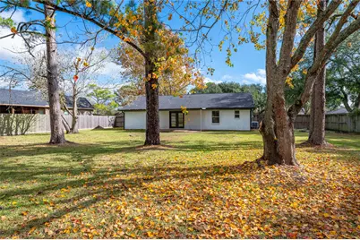 3426 E Meadow Lane, Dickinson, TX 77539 - Photo 34