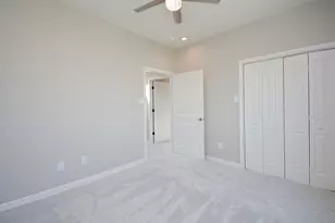 147 S 66th St, Houston, TX 77011 - Photo 26