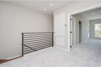 147 S 66 Street, Houston, TX 77011 - Photo 18