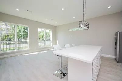 147 S 66 Street, Houston, TX 77011 - Photo 10