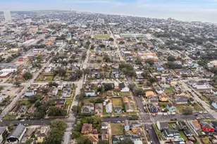 1211 33rd St, Galveston, TX 77550 - Photo 30