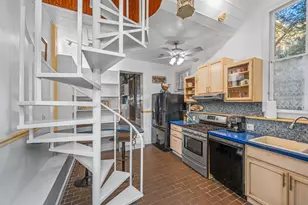 1211 33rd St, Galveston, TX 77550 - Photo 10