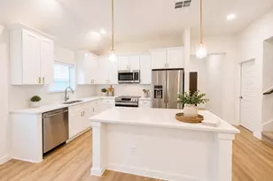 419 Zeus Mountains Dr, Crosby, TX 77532 - Photo 4