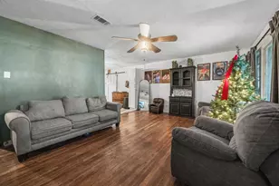 412 Dunnam Ave, Cleveland, TX 77327 - Photo 6