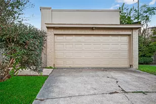 5451 Oakhaven Ln, Houston, TX 77091 - Photo 2