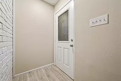 5451 Oakhaven Lane, Houston, TX 77091 - Photo 10