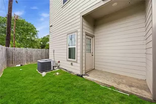 9320 Coffee St, Houston, TX 77033 - Photo 26