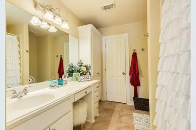 204 Arrowhead Drive, Lake Jackson, TX 77566 - Photo 24