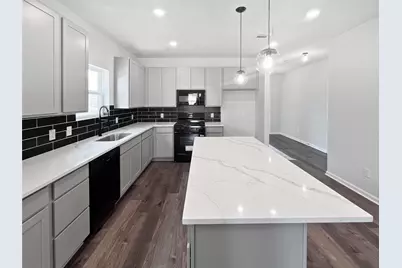 396 Kendall Crest Drive, Alvin, TX 77511 - Photo 4