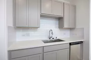 2031 Longmire Villas Ct, Conroe, TX 77304 - Photo 14