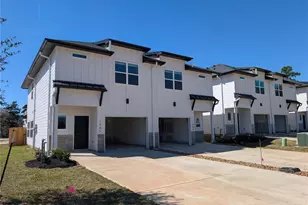 2031 Longmire Villas Ct, Conroe, TX 77304 - Photo 1