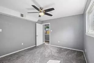 11026 Green Arbor Dr, Houston, TX 77089 - Photo 14
