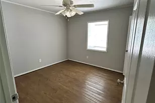 1014 23rd Street E, Bryan, TX 77803 - Photo 4