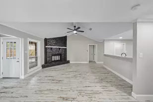 12014 Ryewater Dr, Houston, TX 77089 - Photo 8