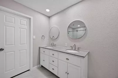 16122 Glen Mar Drive, Houston, TX 77082 - Photo 24