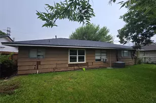 10118 Lafferty Oaks St, Houston, TX 77013 - Photo 10