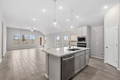 2326 Honeyberry Shrub Drive, Manvel, TX 77578 - Photo 4