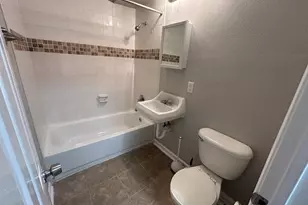 831 W 25th St, Houston, TX 77008 - Photo 10