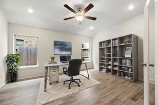10818 Cassiopeia Creek Cir, Richmond, TX 77406 - Photo 2