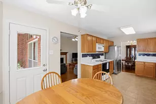 15627 Oakworth Ct, Sugar Land, TX 77498 - Photo 12