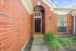 15627 Oakworth Ct, Sugar Land, TX 77498 - Photo 4