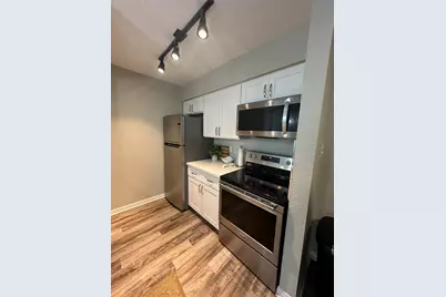 250 El Dorado Boulevard #150, Webster, TX 77598 - Photo 4