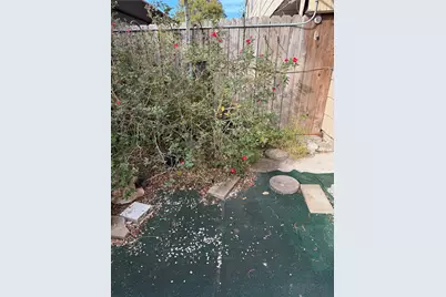 7815 Grove Ridge Drive, Houston, TX 77061 - Photo 26