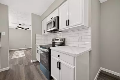 15718 Wingdale Drive, Houston, TX 77082 - Photo 14